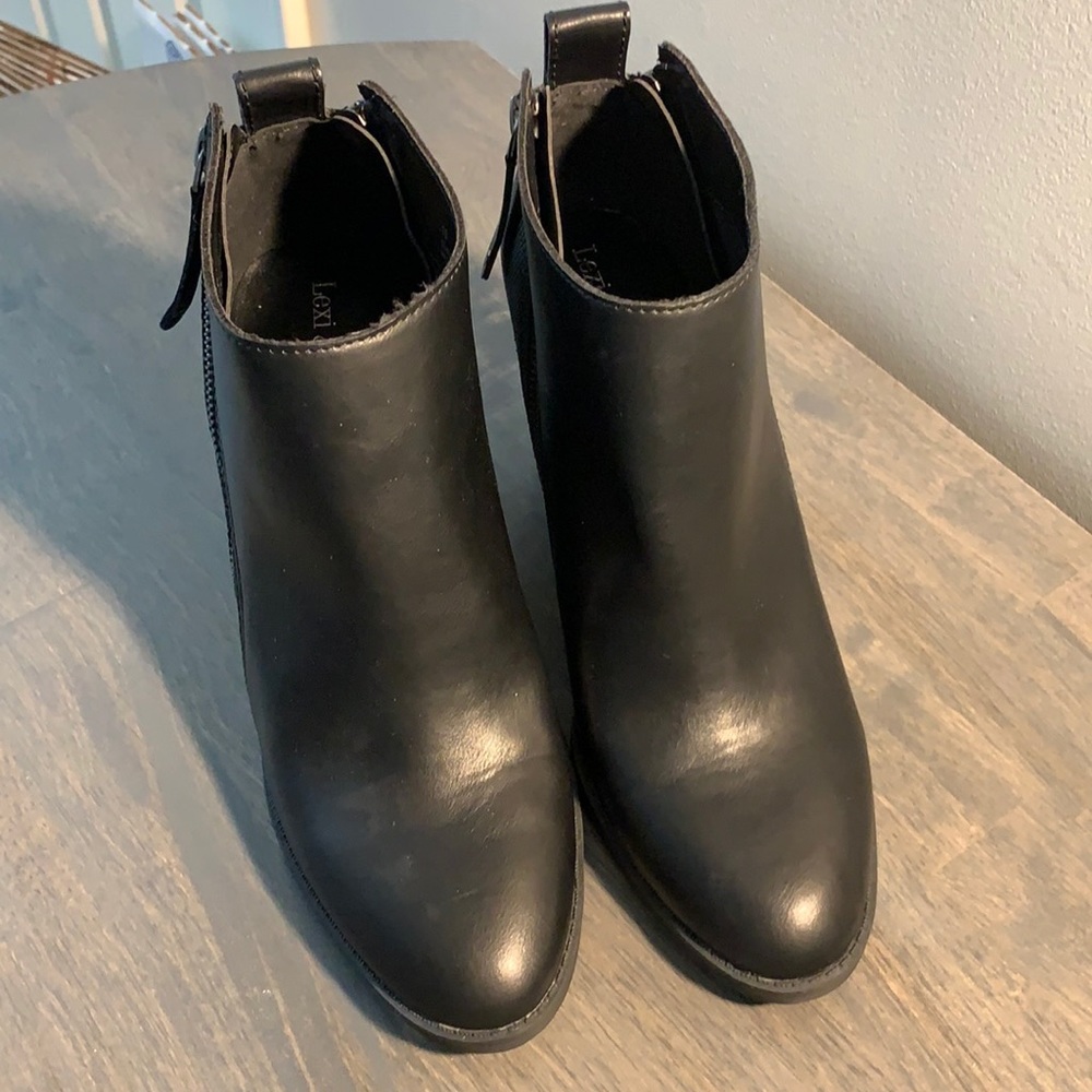 Lexi & Abbie Clara Double Zipper Booties